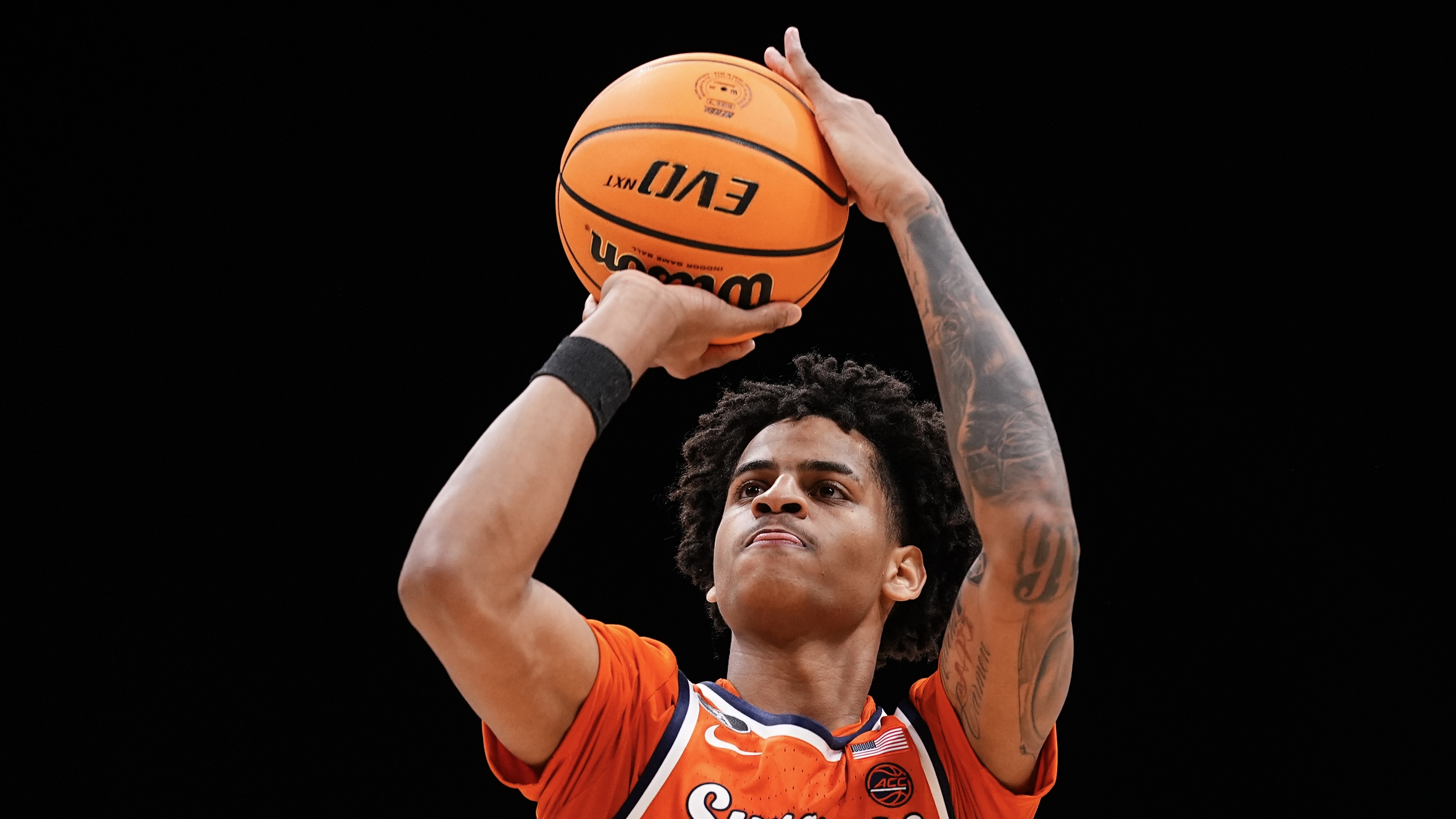 Love To See It! La La & Carmelo Anthony Pop Out To Support Kiyan As He Drops Buckets For Syracuse University (VIDEOS) Love To See It! La La & Carmelo Anthony Pop Out To Support Kiyan As He Drops Buckets For Syracuse University (VIDEOS)