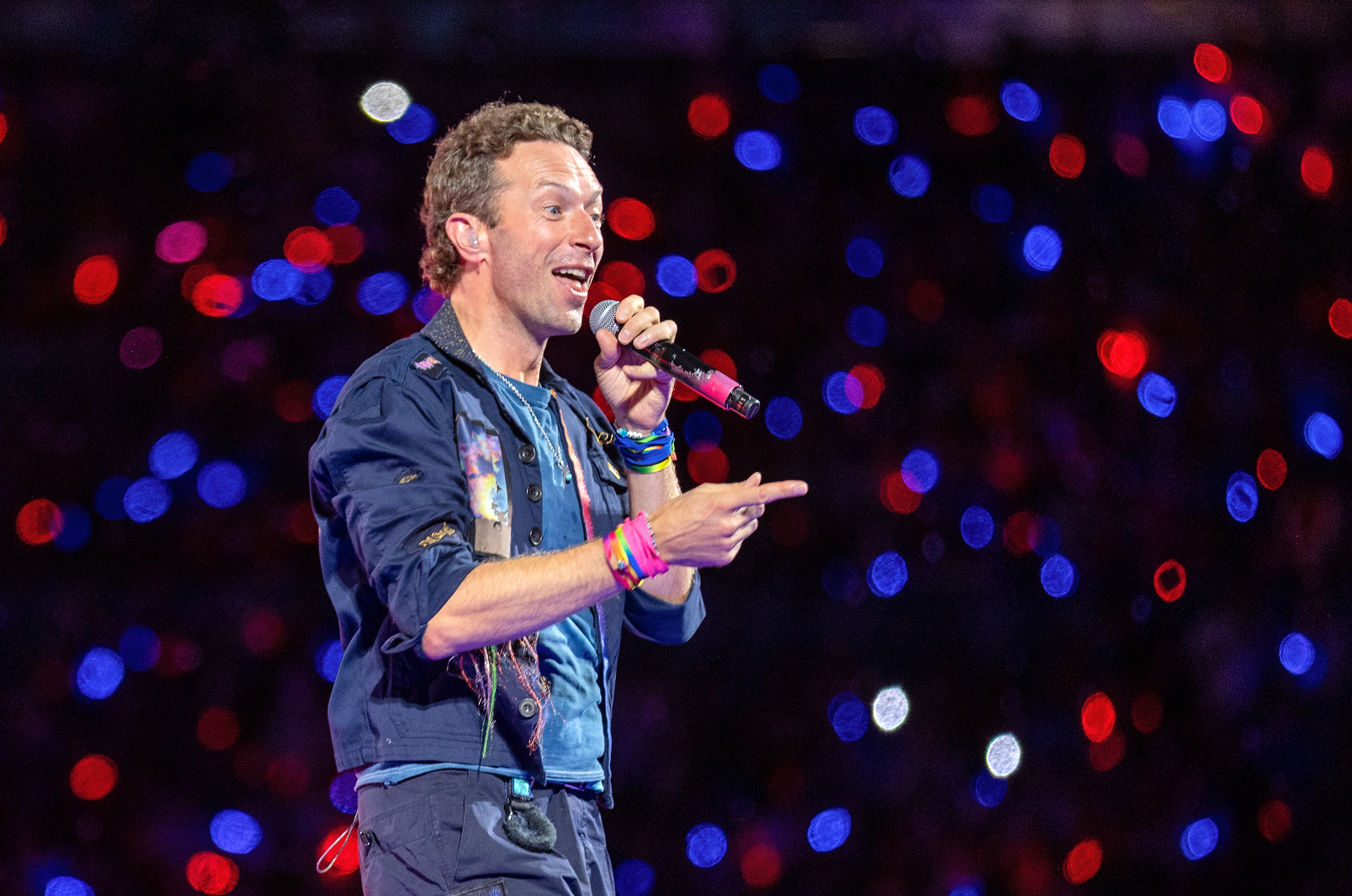 Her Side! Kristin Cabot Finally Breaks Her Silence After Viral Coldplay Kiss Cam Moment (VIDEO)