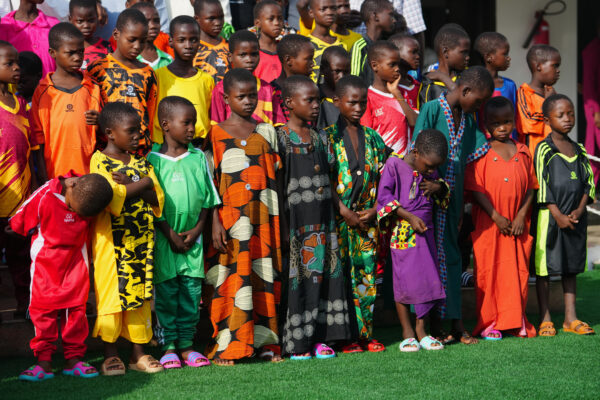 A Victory! Nigeria Welcomes Home 130 Schoolchildren & Teachers After One Of The Country’s Largest Mass Abductions (PHOTOS)