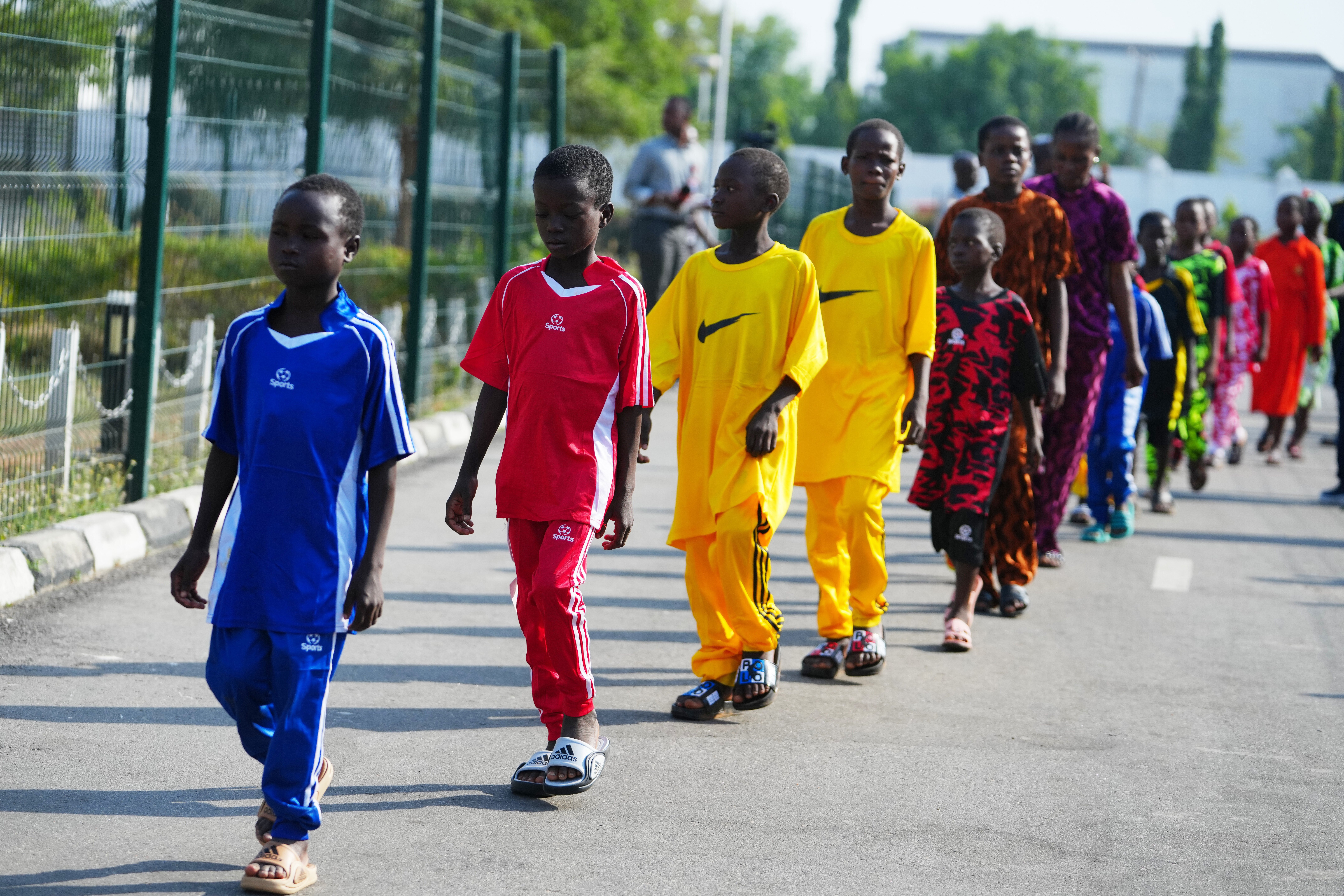 A Victory! Nigeria Welcomes Home 130 Schoolchildren & Teachers After One Of The Country’s Largest Mass Abductions (PHOTOS)