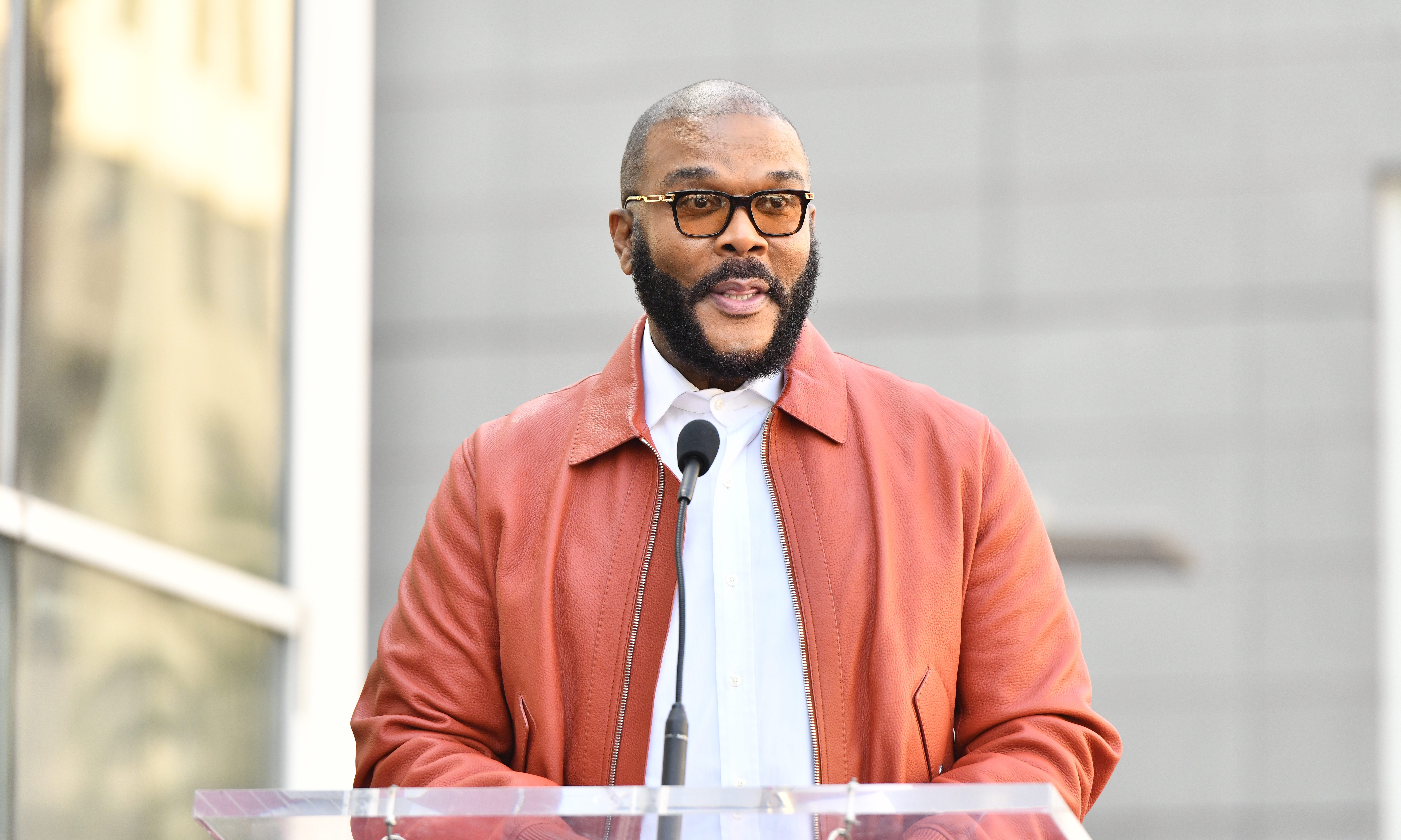 Actor Suing Tyler Perry For M Reportedly Sent Him Texts Of Financial Distress & Friendship Years After Alleged Assault