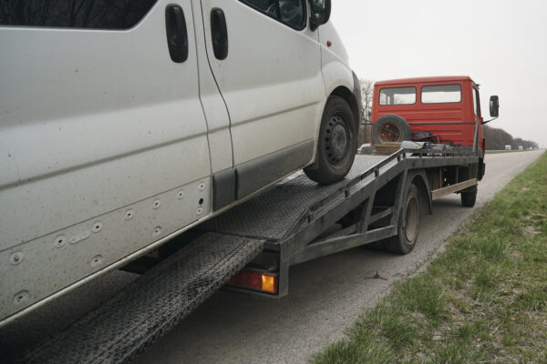Florida Man Charged After 4-Year-Old Allegedly Suffers Fatal Injuries From Tow Truck Fall (VIDEO)