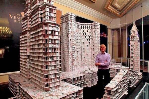 US Government Spending Soared 10,000% in Past Century