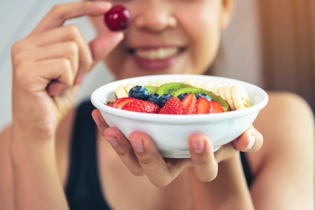 The surprising way fruit can protect your lungs from air pollution, according to science