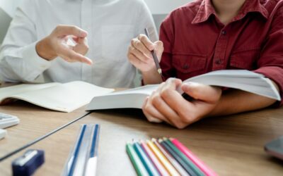 8 creative side hustles that made money in 2025 that could work for you in 2026