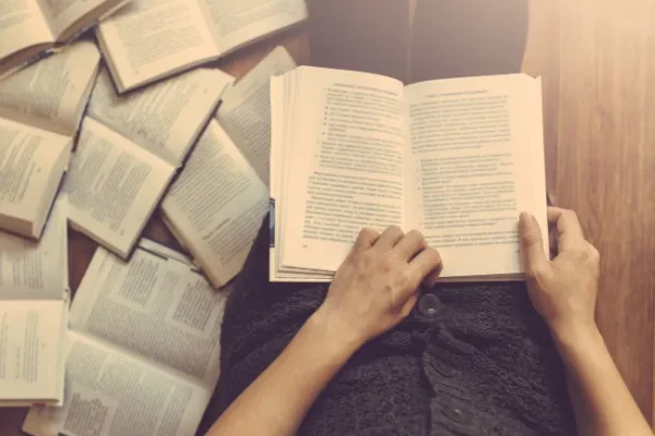 Reading Against the State: A Libertarian Guide to Critical Discourse Analysis