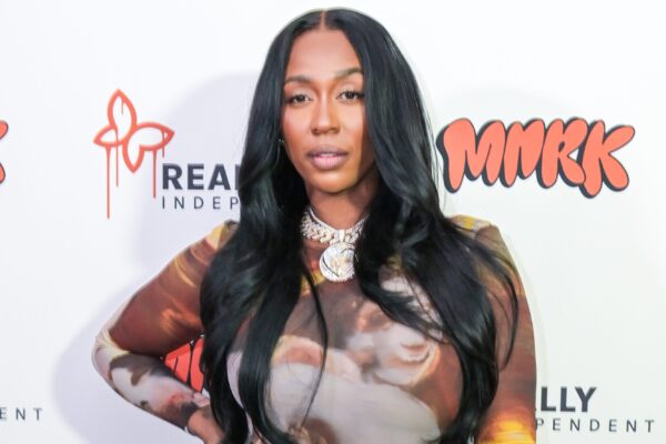 No Face, No Case! Kash Doll Spills On Her Relationship Status After Mystery Man Drops Love Confession & Romantic Gifts (PHOTOS)