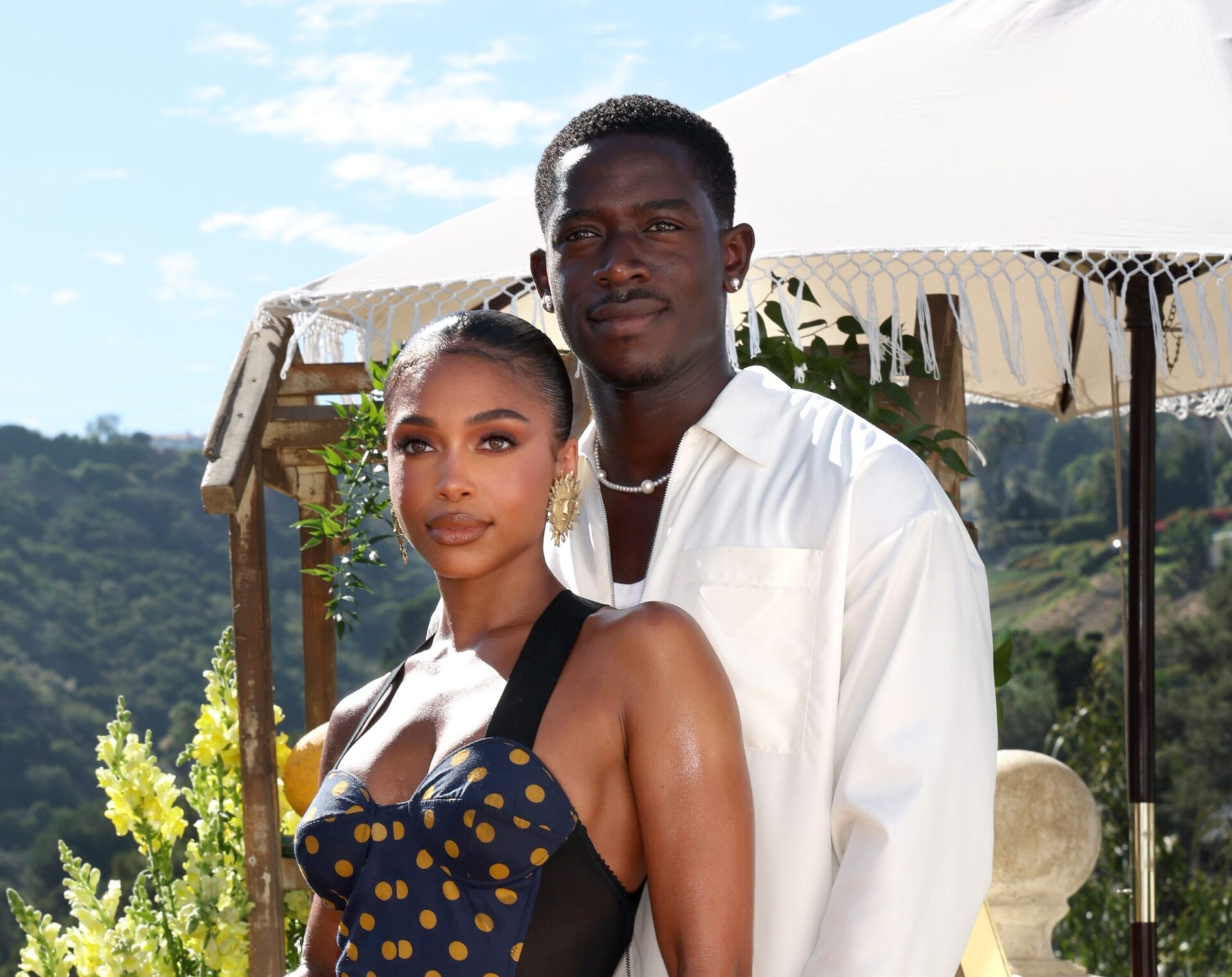 Match Her Fly! Lori Harvey & Damson Idris Shut Down Paris Fashion Week With Cozy Twin Energy (PHOTO)