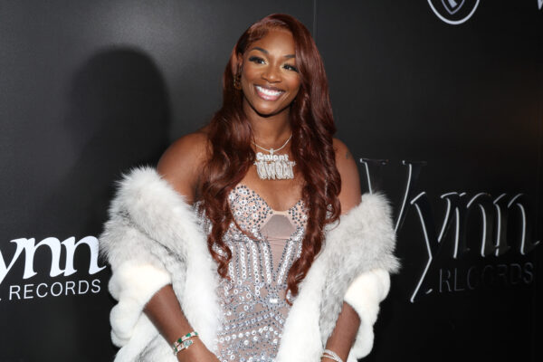 Plot Twist! Claressa Shields Allegedly Posed As Fan To Defend Herself On Livestream (VIDEOS)