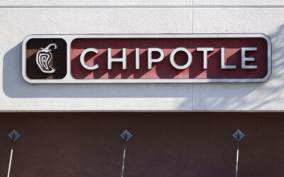 Prayers Up! 16-Year-Old Fatally Shot Inside Chipotle Bathroom In Philadelphia (VIDEO)