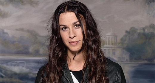 Alanis Morissette “Hand In My Pocket” On The Howard Stern Show (2008)