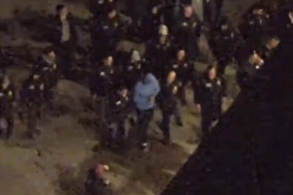 Maduro Arrives at Stewart Airport in Orange County, New York – Maduro and Wife Hauled Off Plane Surrounded by Feds (VIDEO)