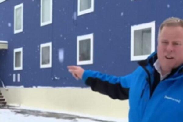 MORE FRAUD? Reporter in Maine Finds Building With Ten Somali-Owned Home Healthcare Companies – Landlord Says No One is Ever There (VIDEO)