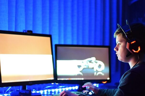 UK Government Video Game Teaches Teens Questioning Mass Immigration Could Make Them Terror Suspects