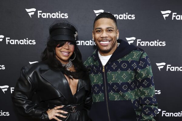 So In Love! Ashanti & Nelly Bring The Romance To The Stage With ‘Body On Me’ Performance (VIDEO)