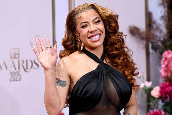 Curve Check! Keyshia Cole Turns Heads With Spicy Mirror Selfies And The TL Can’t Keep Up (PHOTOS)