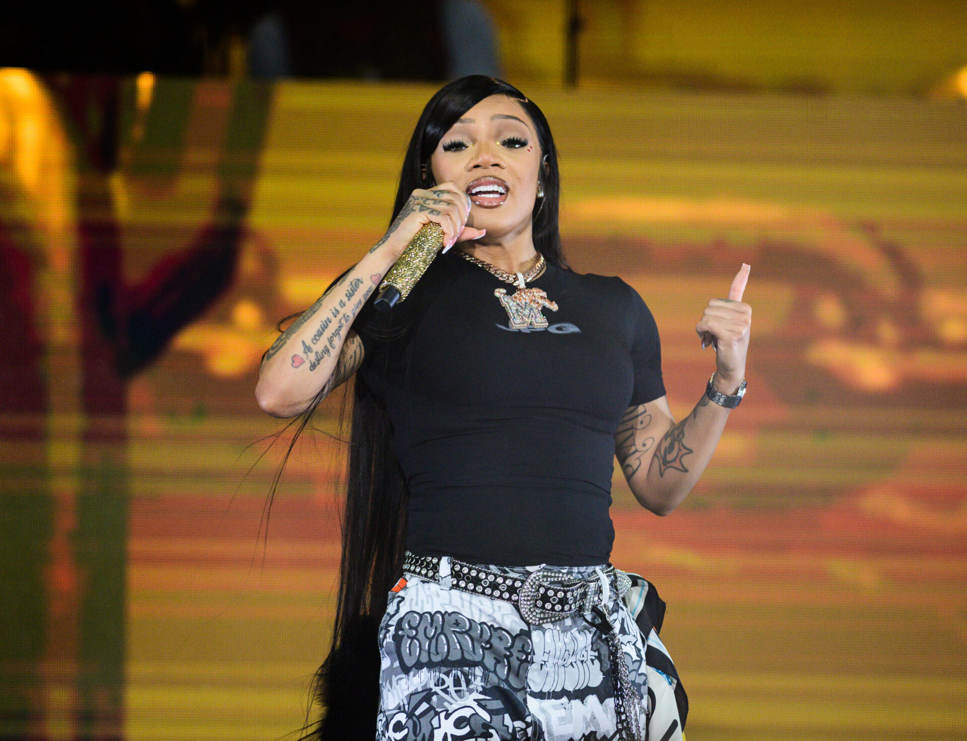 Money Talk? Victoria Woods Claims She Made 0,000 In A Week And Predicts Her “Network” (VIDEOS)