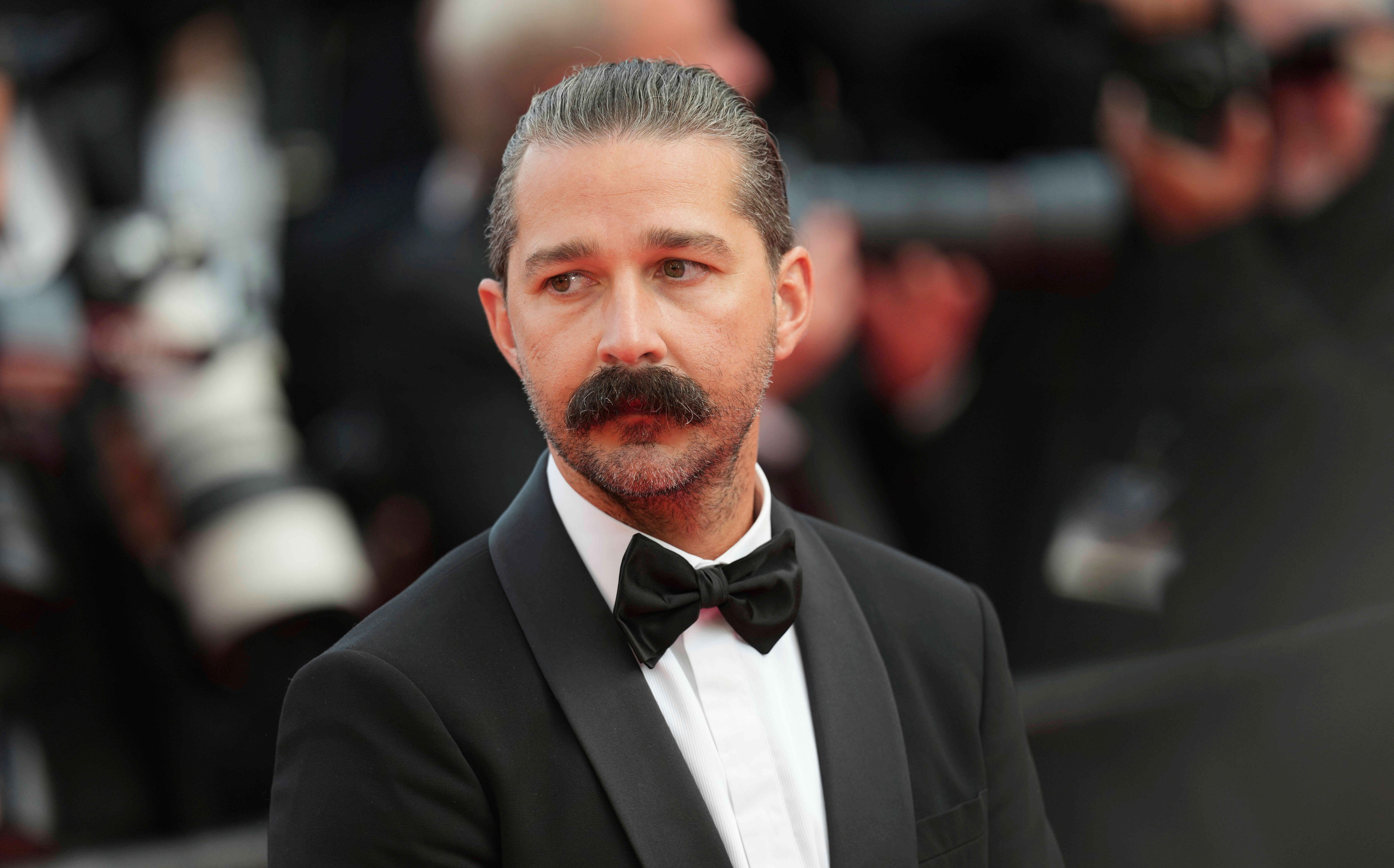 Videos Showed Shia LaBeouf Cuttin’ Up In New Orleans, Now Police Say He Used Slurs During His Attacks Videos Showed Shia LaBeouf Cuttin’ Up In New Orleans, Now Police Say He Used Slurs During His Attacks