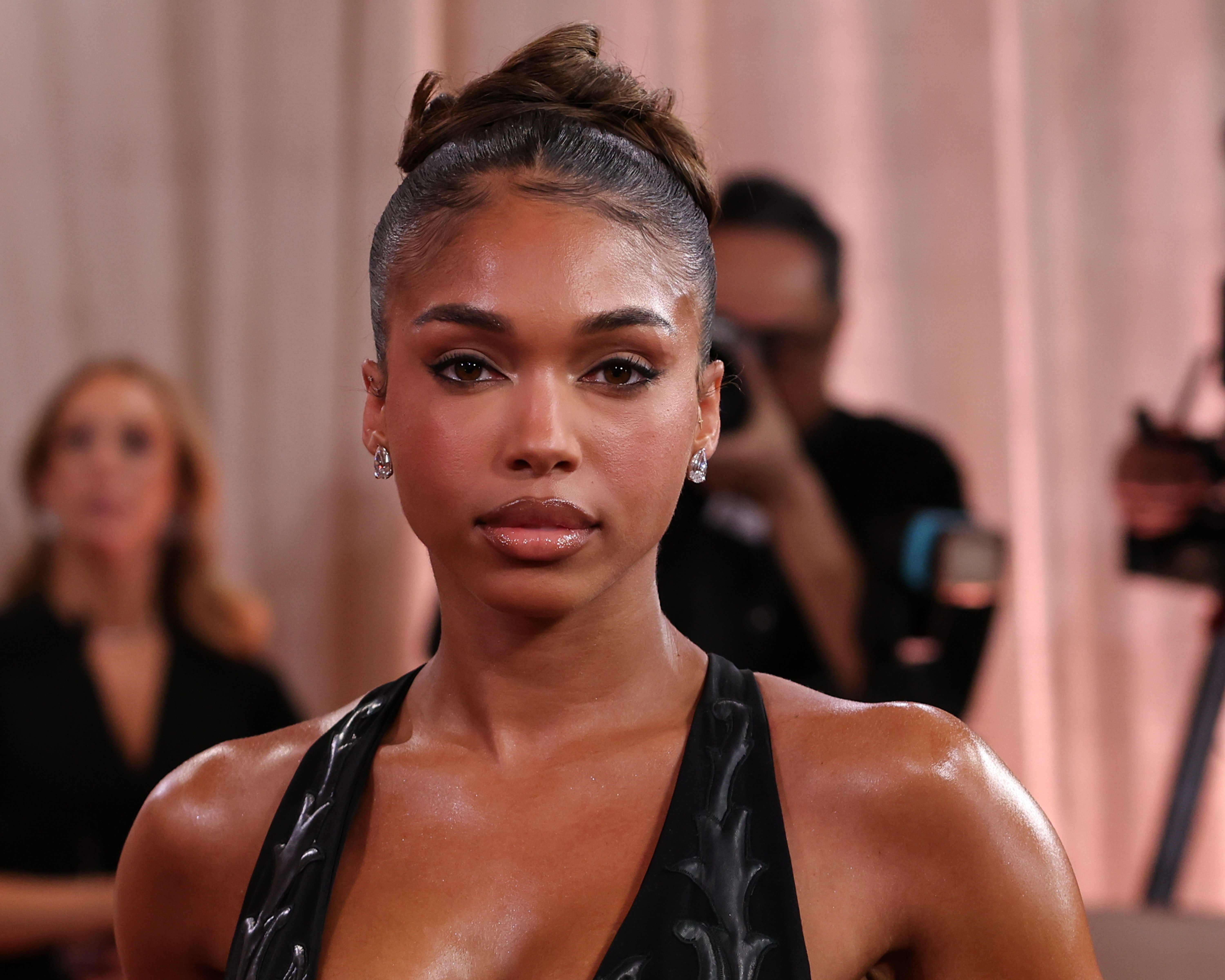 Not Wrong? Social Media Weighs In After Lori Harvey Praises TikToker For Ditching “A Good Man” To Find Her Husband (VIDEO) Not Wrong? Social Media Weighs In After Lori Harvey Praises TikToker For Ditching “A Good Man” To Find Her Husband (VIDEO)