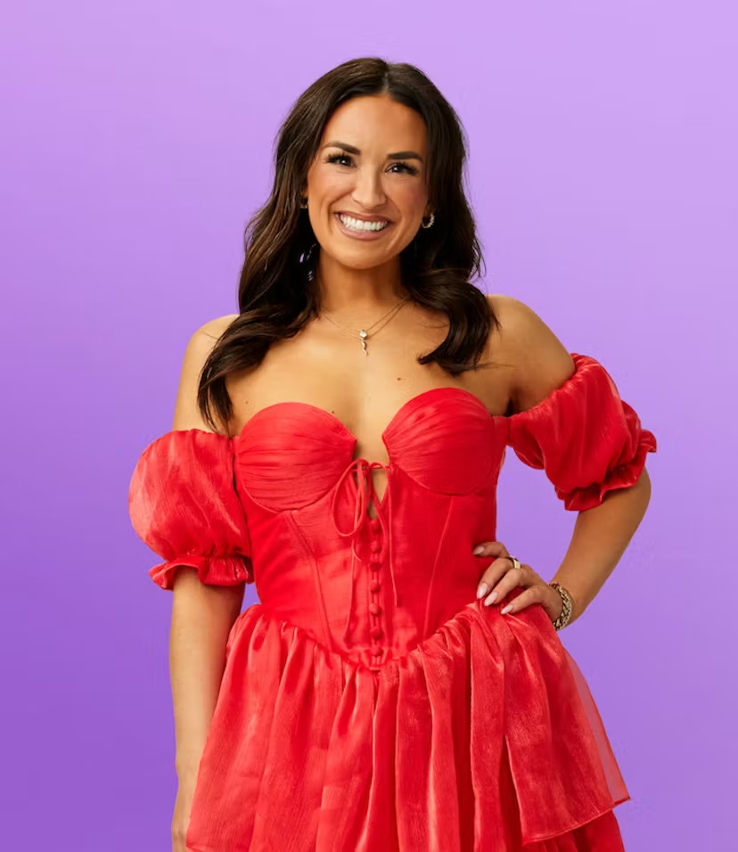 A Guy Went On A Show Called ‘Love Is Blind’, Proposed, And Then Dumped His Fiancée For Not Having A Pilates Body A Guy Went On A Show Called ‘Love Is Blind’, Proposed, And Then Dumped His Fiancée For Not Having A Pilates Body