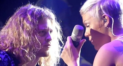 Pink – Led Zeppelin – Babe I’m Gonna Leave You – Live