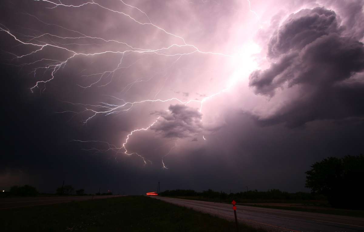 Economic Storm? Deficits, Bankruptcies, and the AI Revolution That Could Change Everything