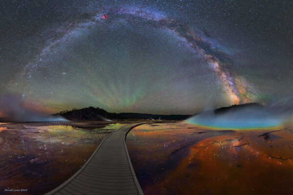 The Milky Way Over Yellowstone Is Impossibly Beautiful