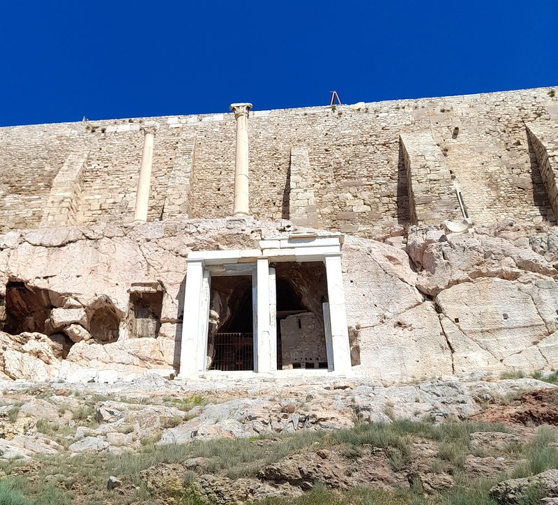 Athens Ancient Sites, Mount Penteli’s Ghostly ‘Cat People’ & Other Divine Mysteries
