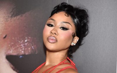 Pink Hair Don’t Care! Ari Fletcher Turns Heads With Risqué NEW LOOK For Recent Shoot (VIDEOS)