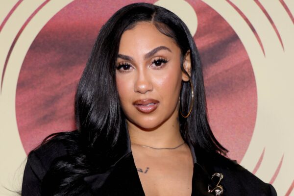 Fans Think Queen Naija & Clarence NYC Are Engaged After She Flexes HUGE Diamond Ring On Livestream (VIDEOS)