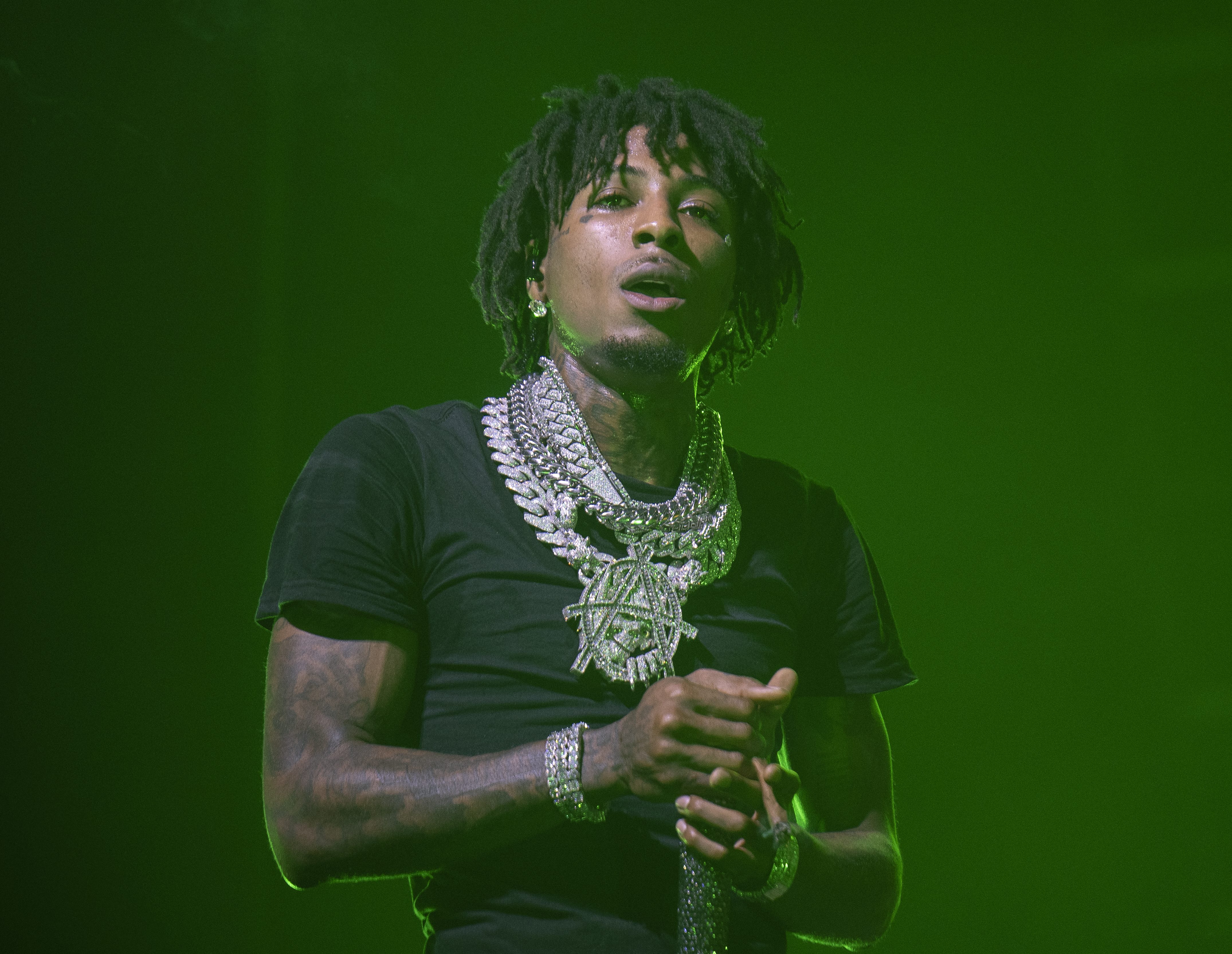 NBA YoungBoy Pops Out At Paris Fashion Week With Jazlyn Mychelle & Fans Are Here For It (VIDEO)