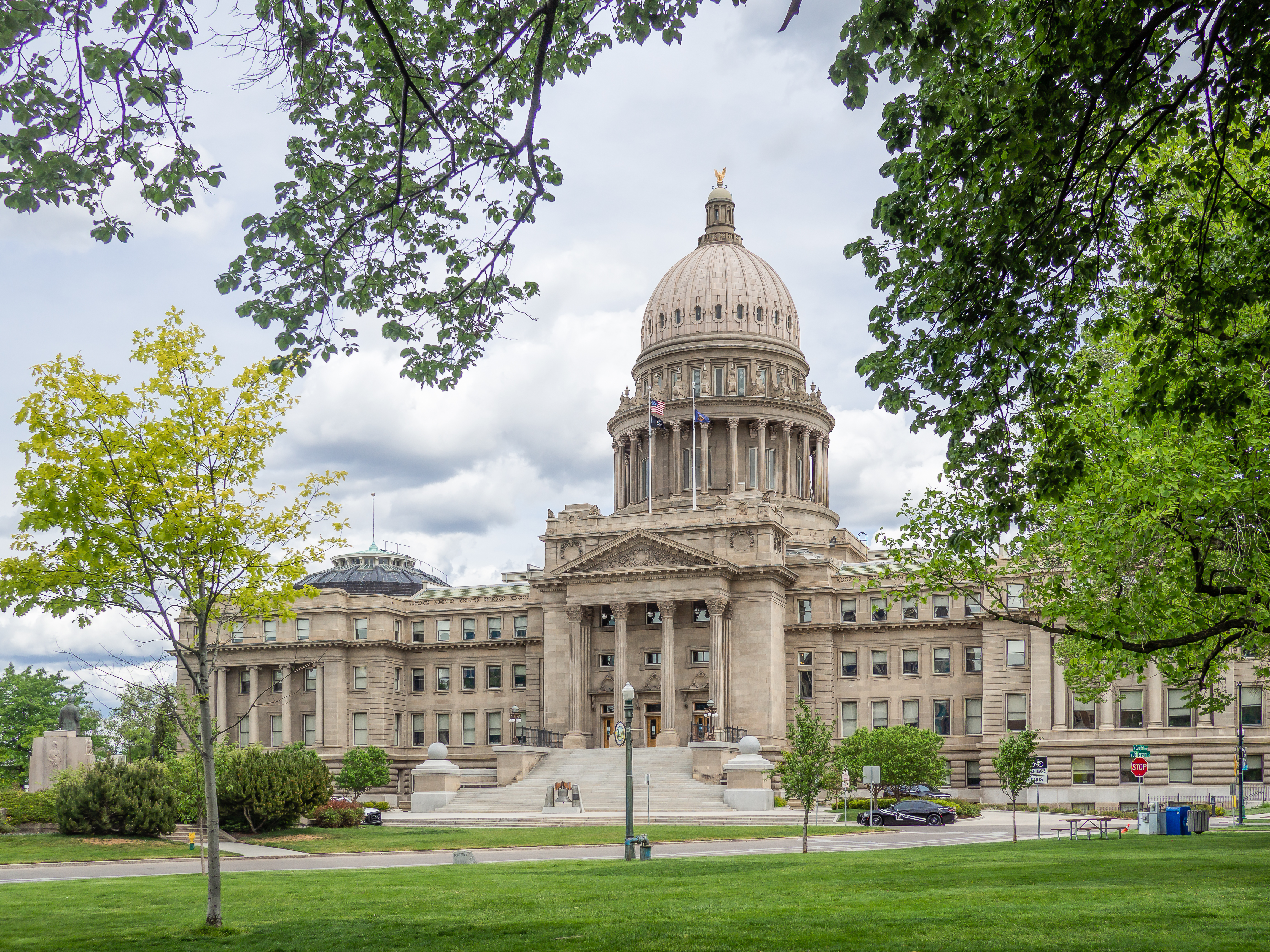 Prayers Up! Idaho Mayor Dies After Experiencing Medical Emergency While Speaking During Town Hall (VIDEO)