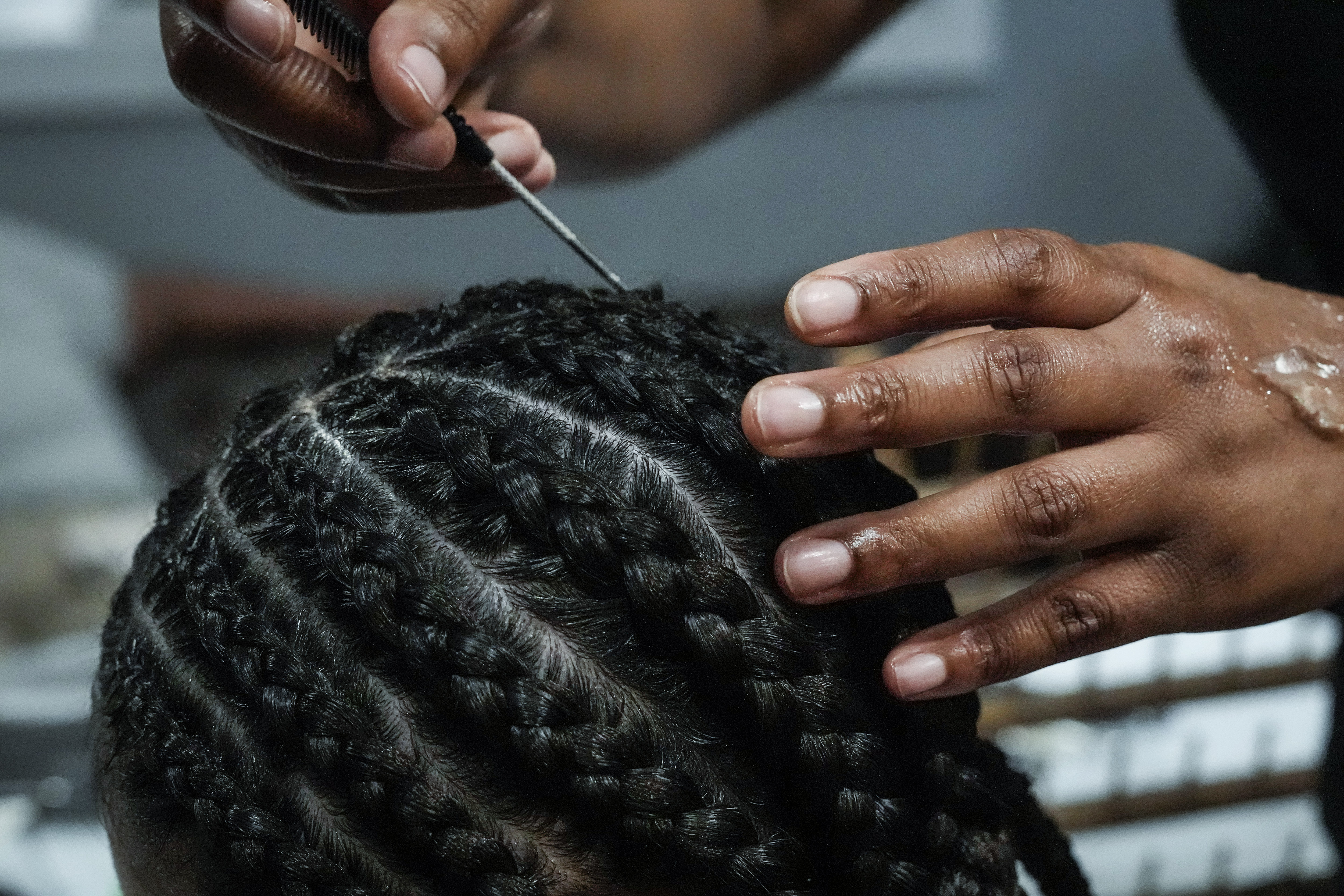 Detroit Hairstylist Allegedly Pulls Rifle On Customer Over Price Dispute (VIDEO)