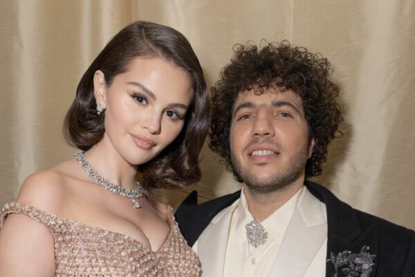 Now Sis! Social Media Sounds OFF After Video Shows Selena Gomez Kissing Benny Blanco’s Dirty Foot (WATCH)