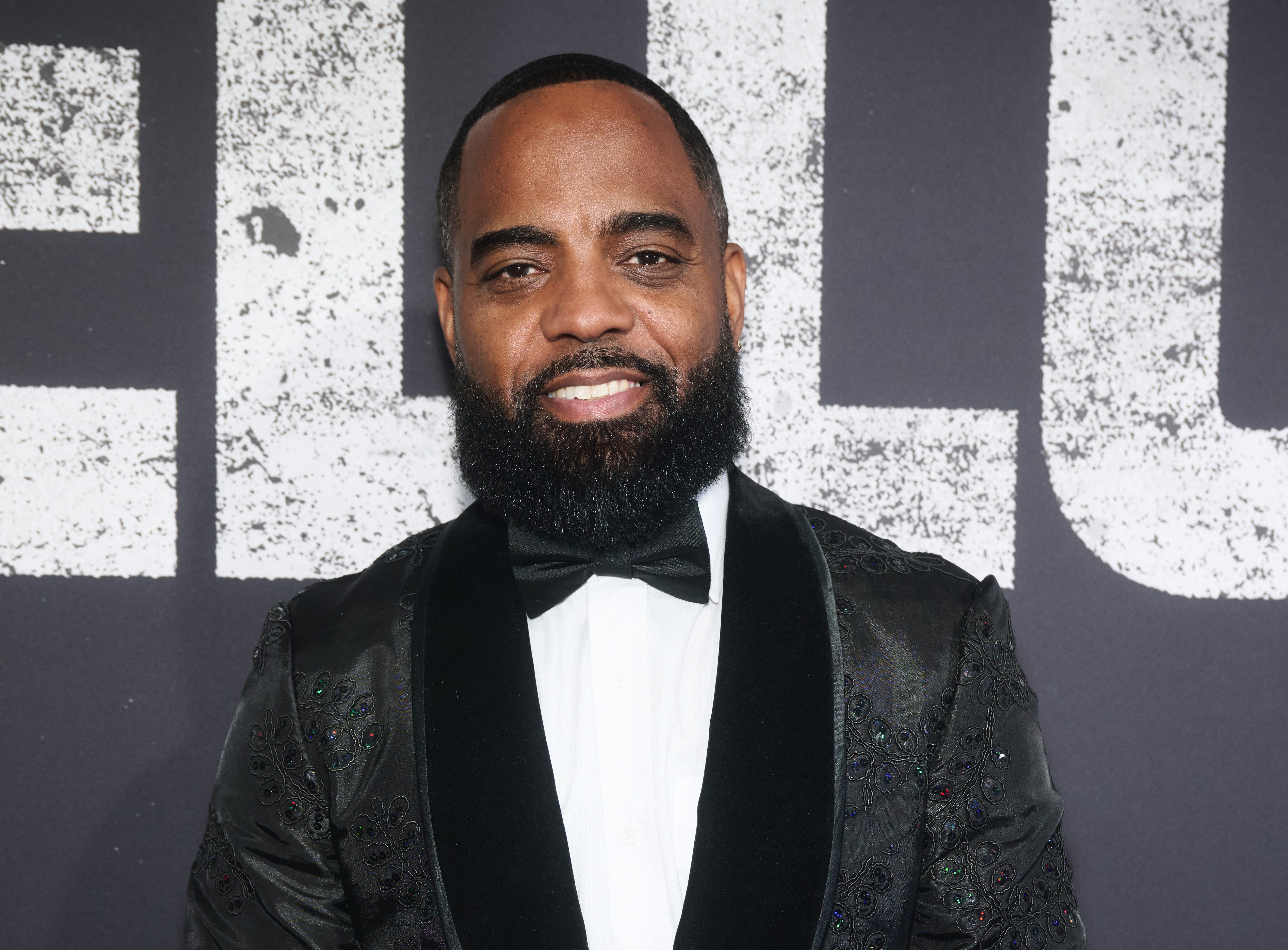Todd Tucker Has Social Media Cuttin’ UP With Reactions After Unveiling His Fresh New Look (VIDEOS)