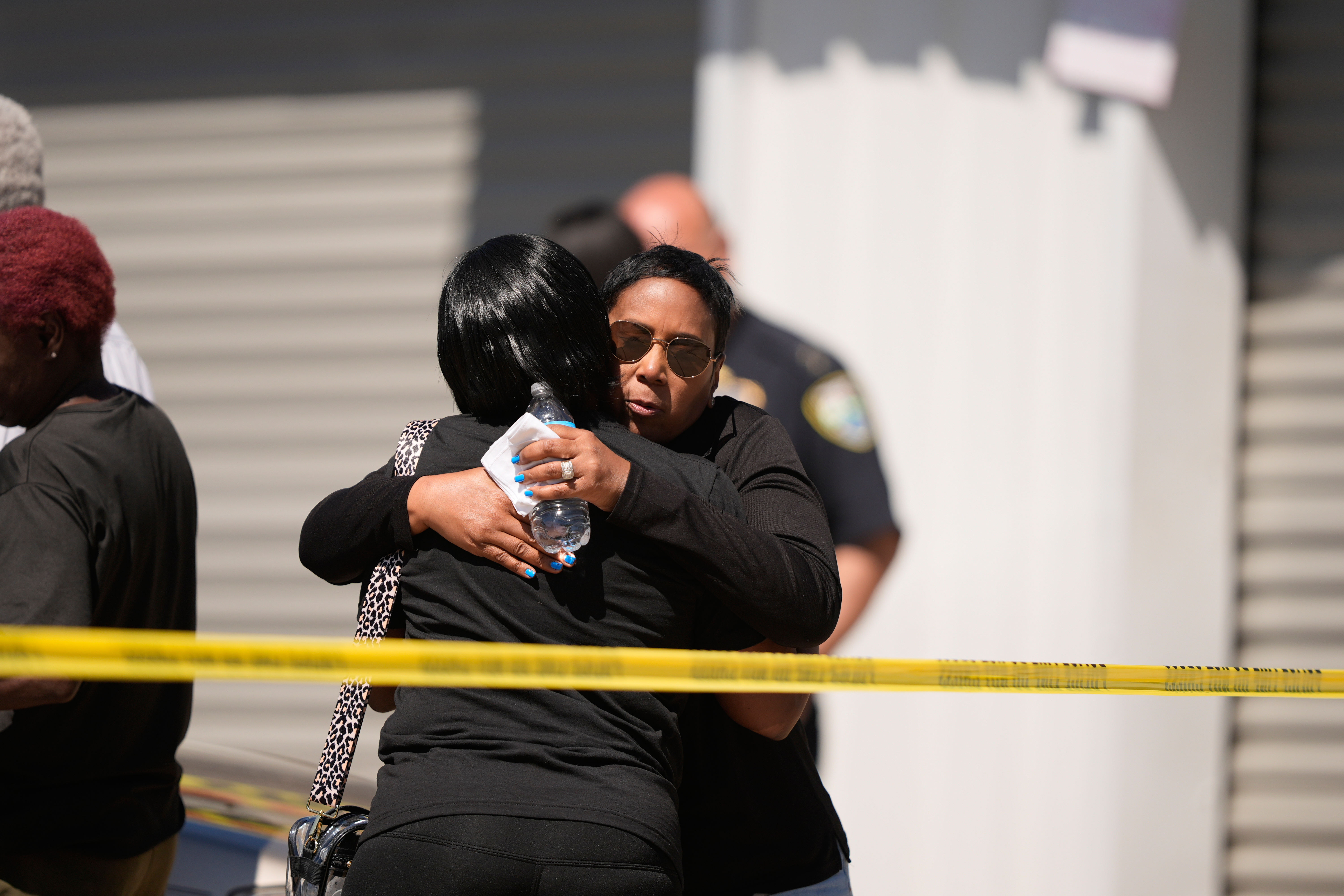 Police Reveal Details About Louisiana Man Who Shot Wife, Their 7 Children, Another Woman & Child (UPDATE) Shamar Elkins