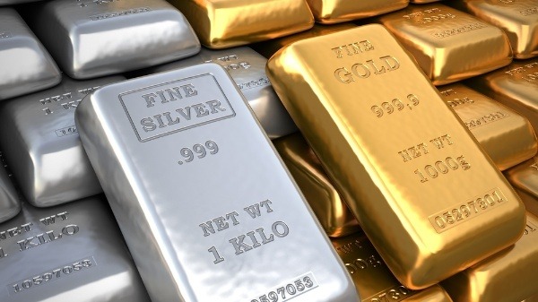 Mind the Real Money – Why Gold and Silver are Soaring