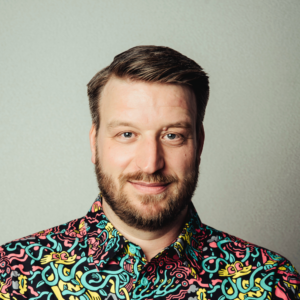 A headshot of Karl Holmqvist.