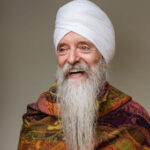 Awaken Interviews Kundalini Master Guru Singh Pt 2 – Direct Experience Of The Divine guru-singh-520