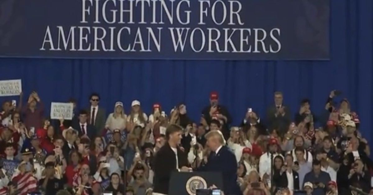 (VIDEO) Giants Quarterback Jaxson Dart Comes Out as Trump Supporter Opening Rockland Community College Trump Rally – Crowd Chants “USA” as Trump Enters