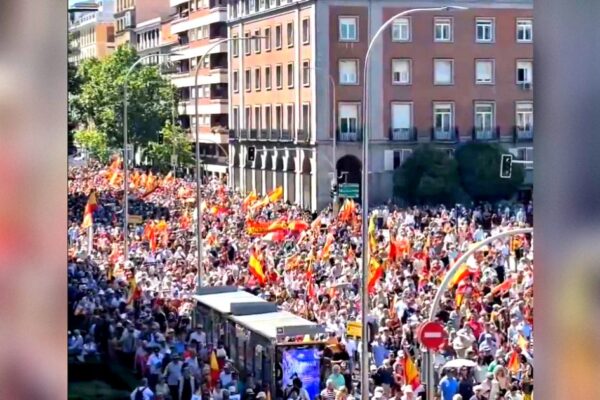 WATCH: Spanish Protesters Flood the Streets Demanding the Resignation of Socialist PM Sánchez Mired in Corruption Scandals