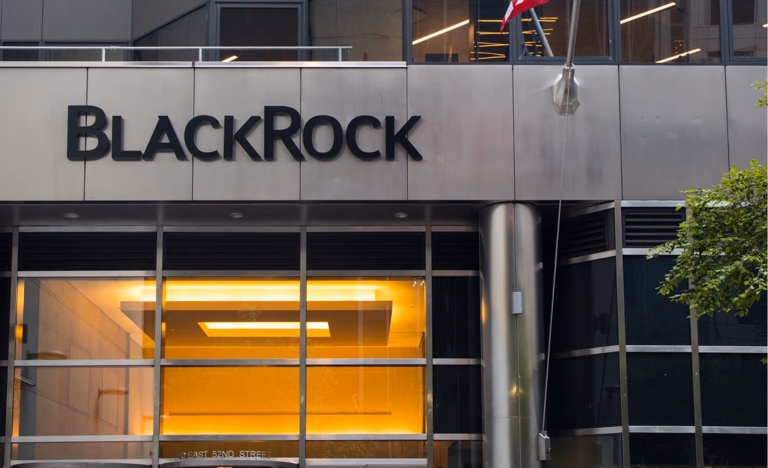 BlackRock files to list its bitcoin income ETF, with expected debut next week