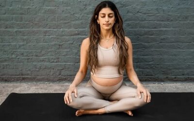 This 5-Minute Yoga Sequence Will Help You Sit Still in Meditation