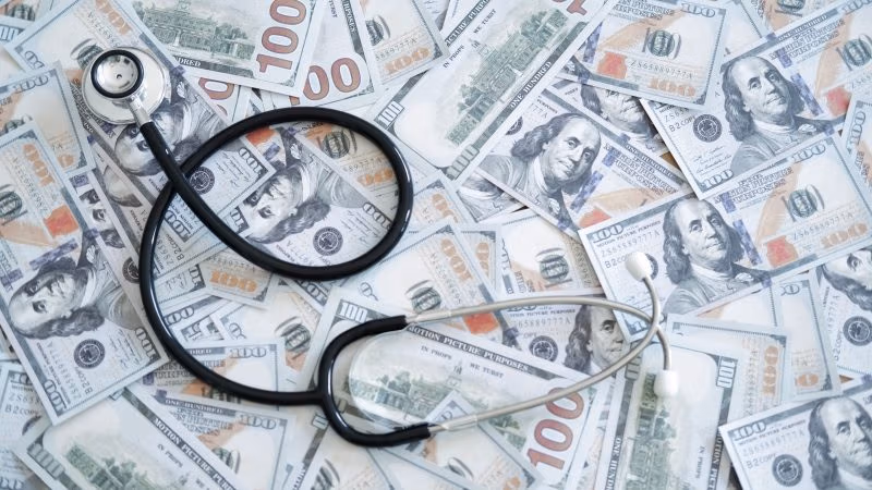 Less Is More in Medicine Shutterstock_2698579083-800x450jpg