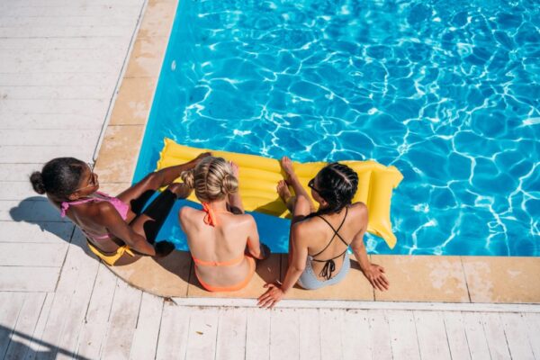 Why summer slips away so quickly and how to make it feel longer, according to brain science
