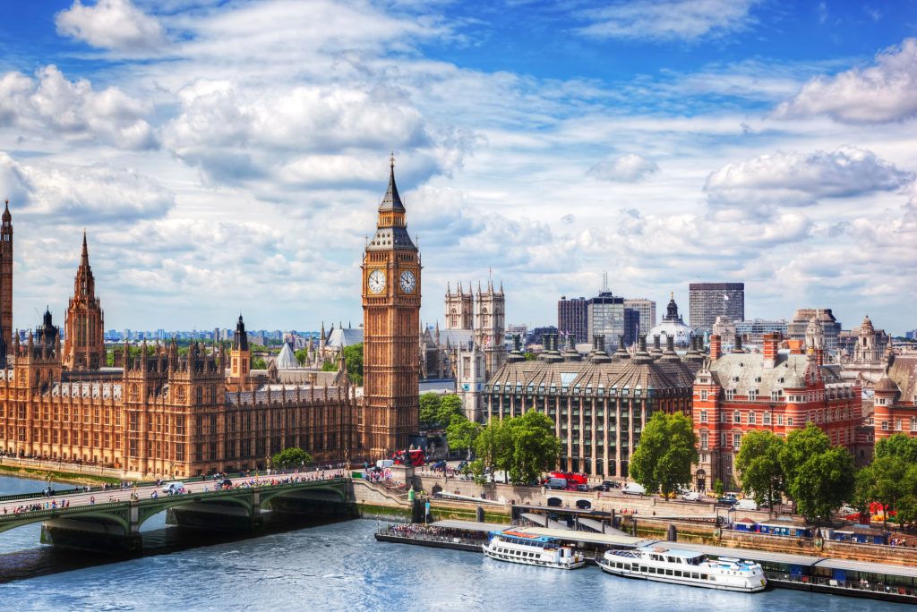 Air pollution deaths in London fall 40 percent over five years