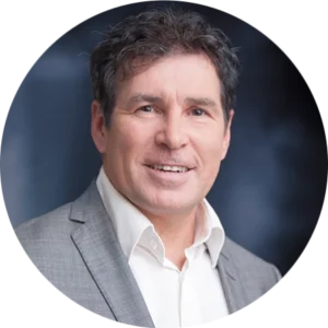 A headshot of Mark Welton.
