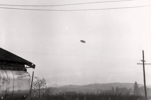 Authentic UFO photos from long before the era of AI-generated UFO images