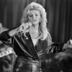 bonnie-tyler-the-welsh-singer-of-total-eclipse-of-the-heart-and-holding-out-for-2