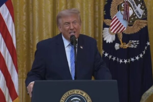 WATCH: Trump Announces Release of DHS Investigation Showing Nearly 300,000 Foreigners Are Illegally Registered to Vote – DHS Says They Found 400,000 DEAD Voters